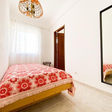 Apartmán Retreat With Terrace And View In Espiche #1887 Exteriér fotografie