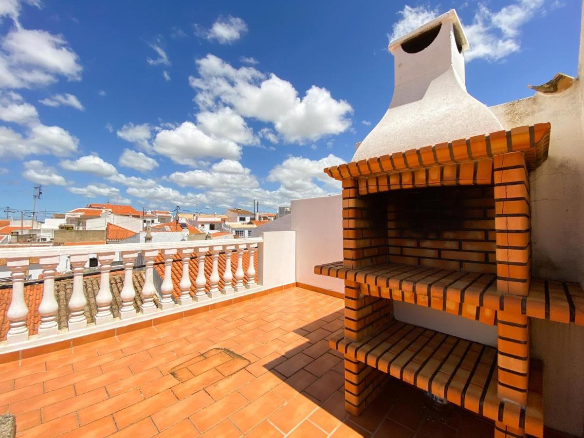Apartmán Retreat With Terrace And View In Espiche #1887 Exteriér fotografie